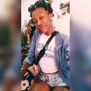 Meet your Posher, Poonie